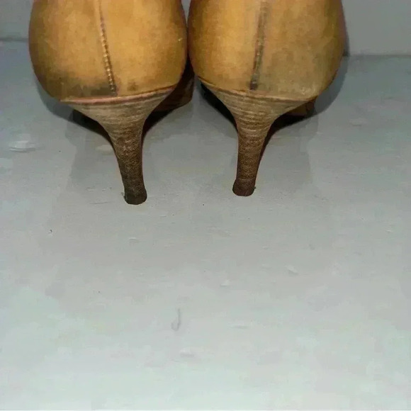 Sebastian Milano suede pointy toe slide on heels - Picture 4 of 8